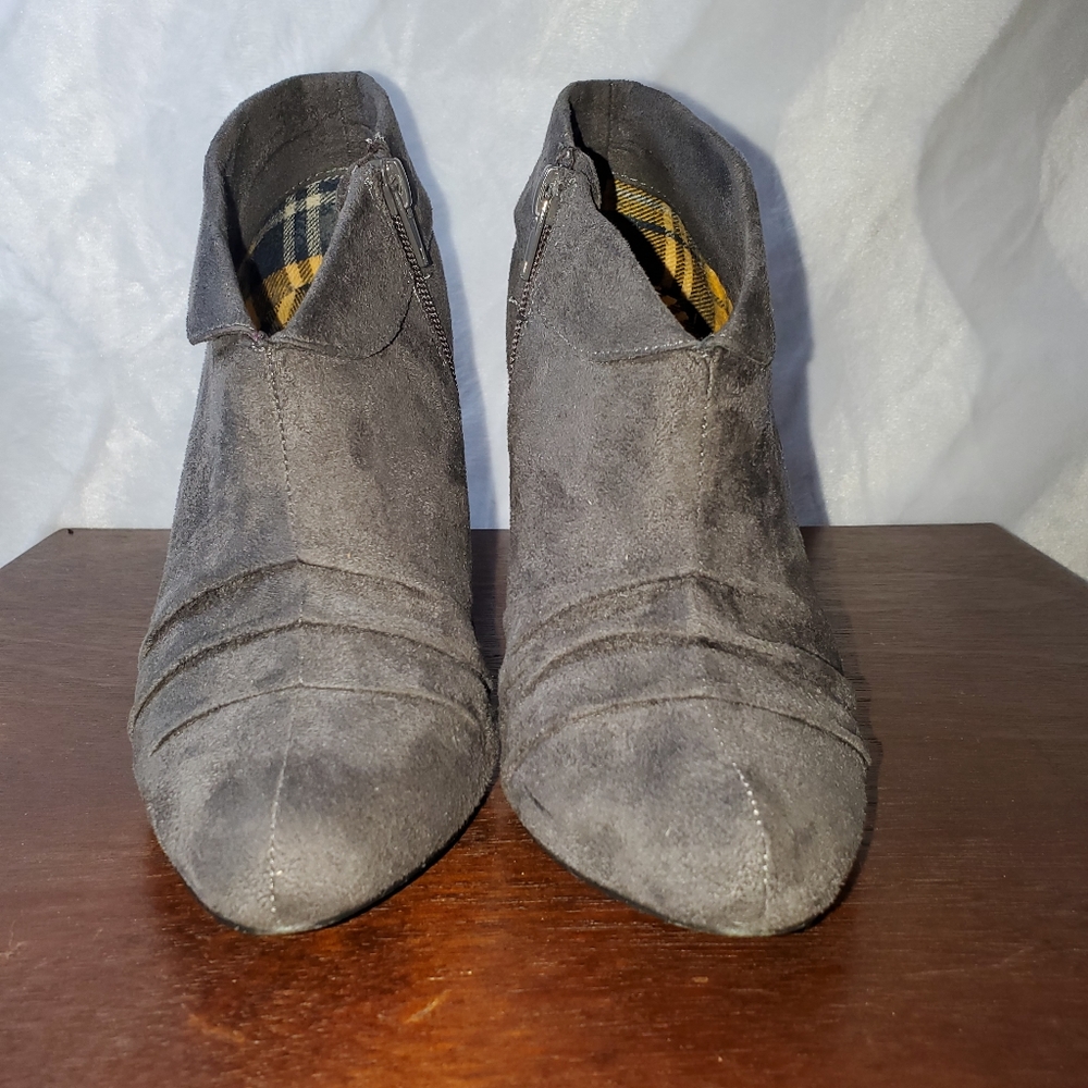 Charlotte russe grey heeled booties - Picture 6 of 6